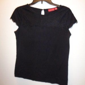 WOMEN'S ELLE Black Top Size Medium